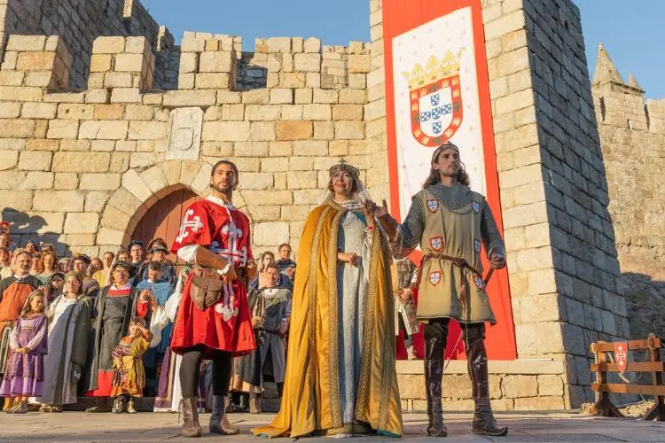 king and Queen Best medieval fairs of Portugal