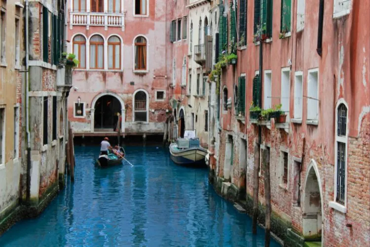 Veneza, among the major cities of Italy